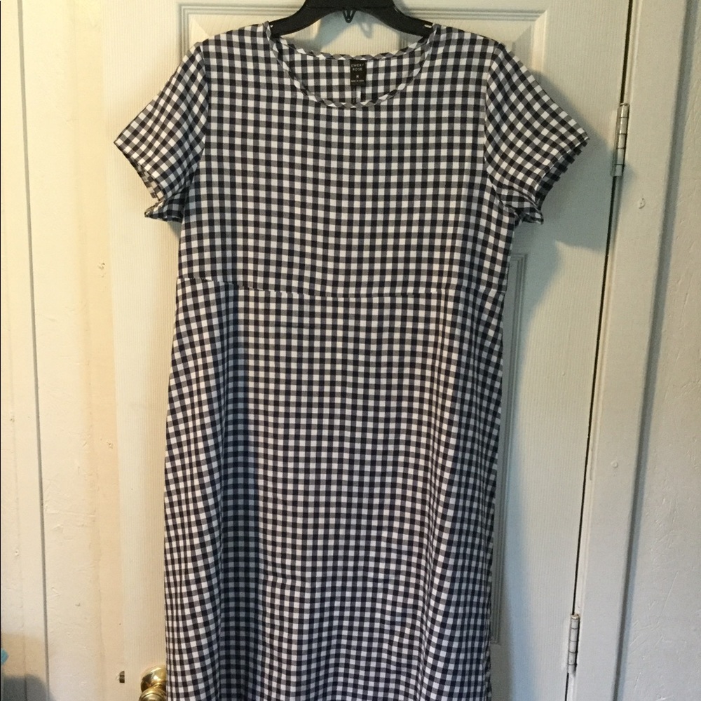 High waisted blue and white midi dress